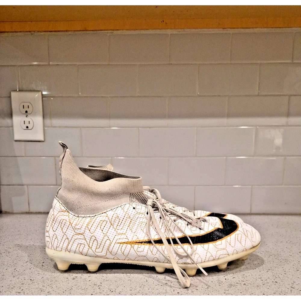 Nike mercurial superfly